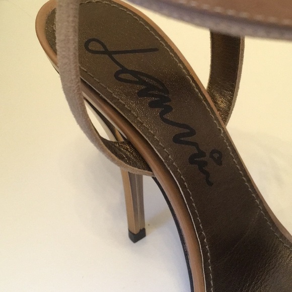 Lanvin Beige T-Bar Sandals - Picture 4 of 10